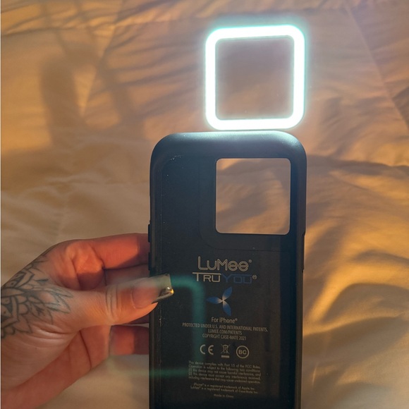 LuMee Apple iPhone 13 Pro MagSafe Compatible Flip Selfie Case  Holographic - Picture 4 of 5